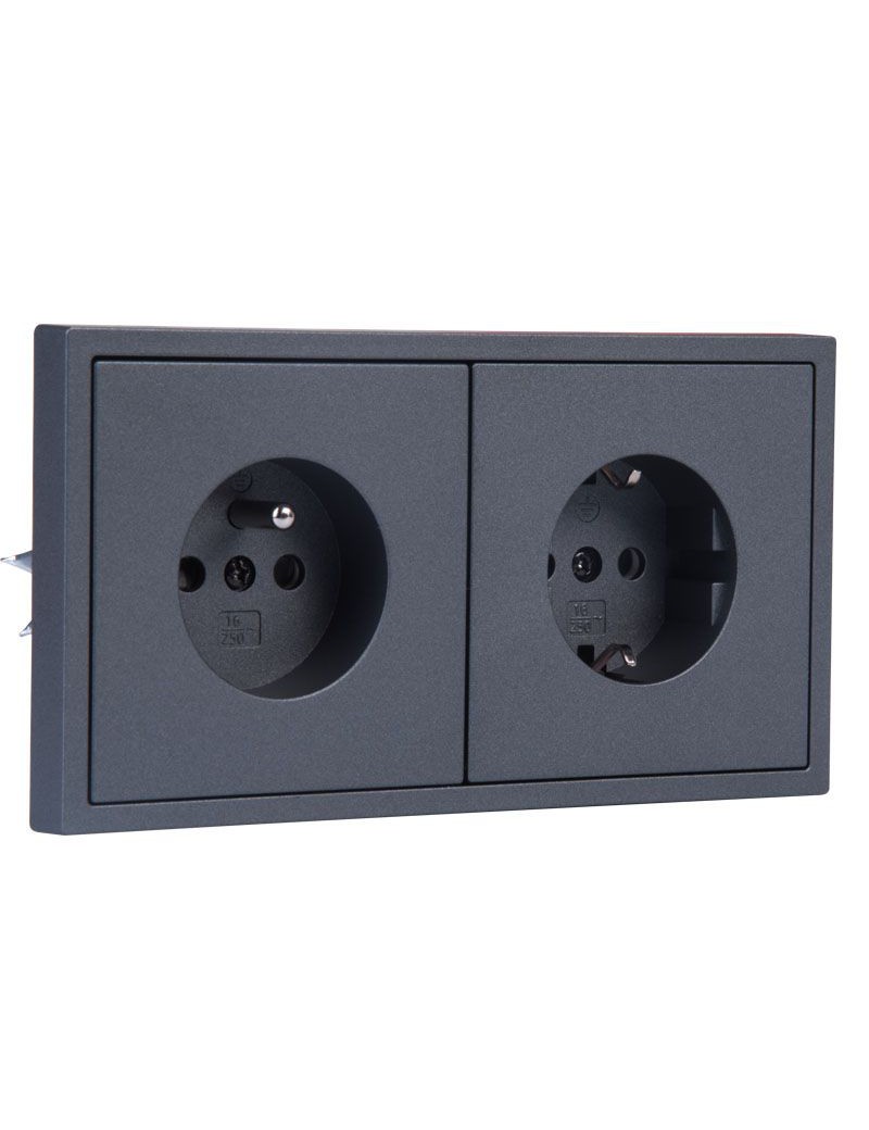 230V Steckdose mit Erdungsstift
