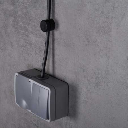 Doppelschalter Treppenlichtschalter + Steckdose IP54