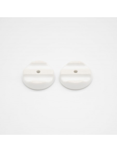 Halter für zwei Kabel