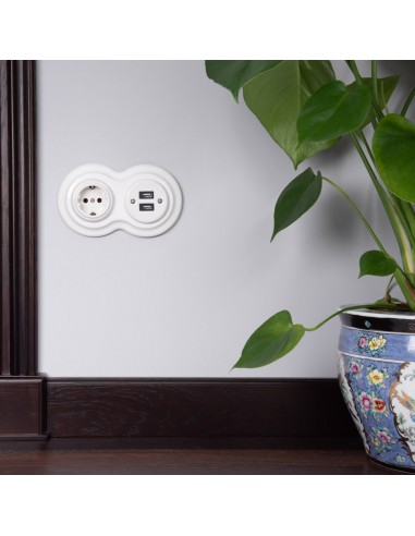 230V-Steckdose mit Schutzkontakt