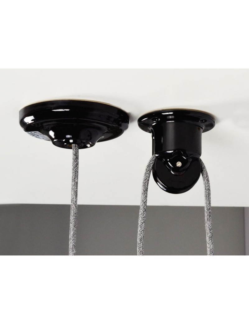 Schwarzes keramisches Deckenrad