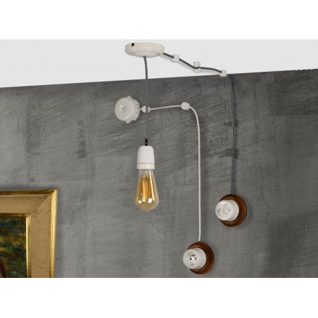 Kunststoff-Kabelhalter