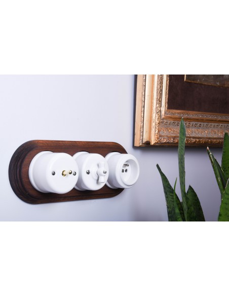 230V SCHUKO-STECKDOSE