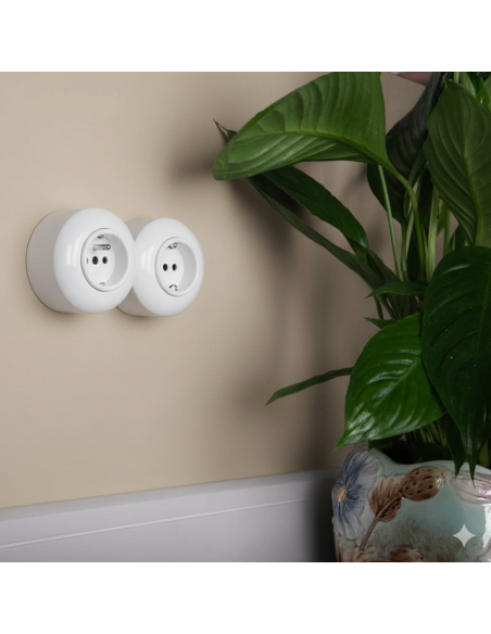 LOFT 230V STECKDOSE MIT ERDUNGSPIN WEISS AUFPUTZ EINZEL JLM