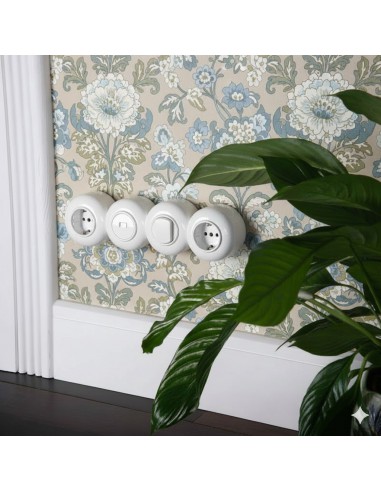 LOFT 230V SCHUKO STECKDOSE WEISS AUFPUTZ EINZEL...
